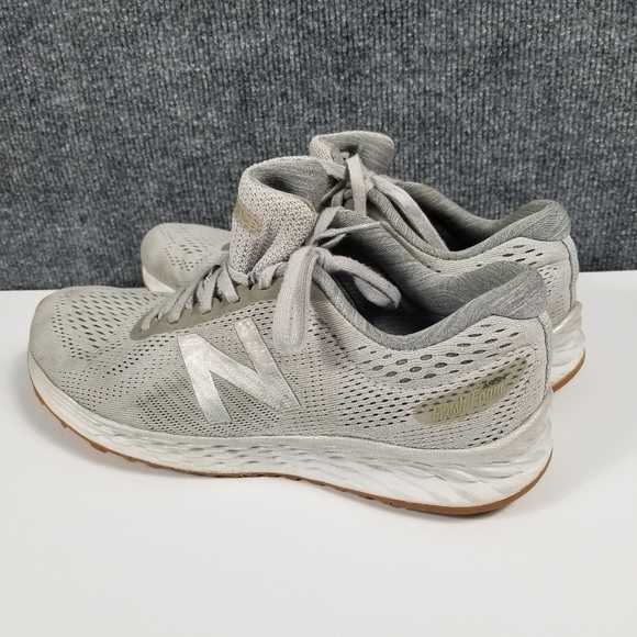 New balance - Picture 1 of 9